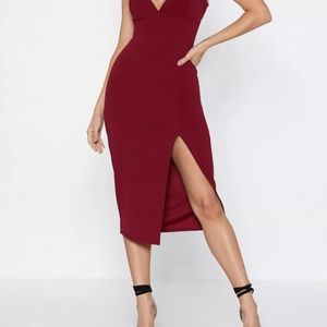 Nasty Gal Berry Midi dress